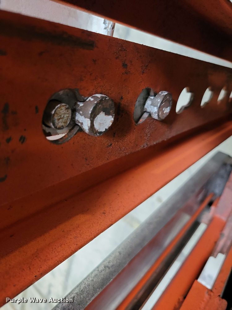 image for item DX7010 2015 UniCarriers CFS40 forklift