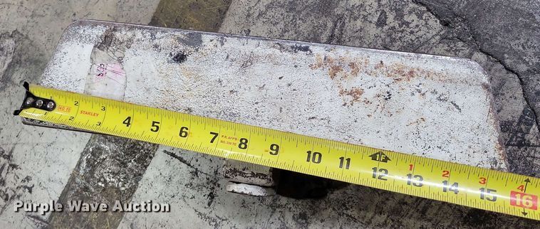 image for item DX7010 2015 UniCarriers CFS40 forklift