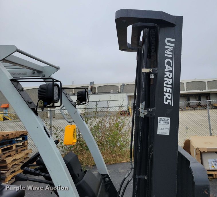 image for item DX7012 2015 Nissan CFS40 forklift