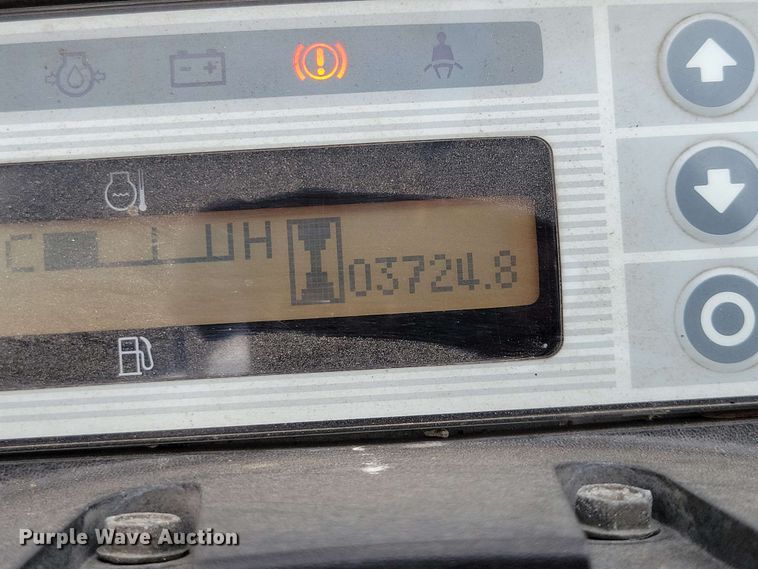 image for item DX7012 2015 Nissan CFS40 forklift