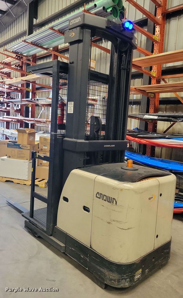 image for item DX7013 2016 Crown SP3520-30 order picker