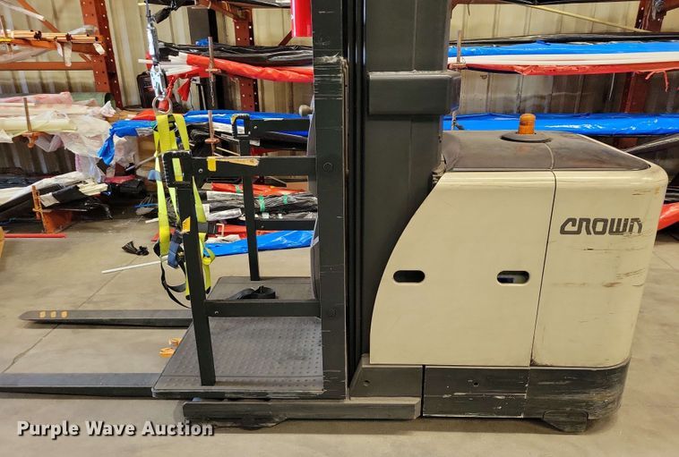 image for item DX7013 2016 Crown SP3520-30 order picker