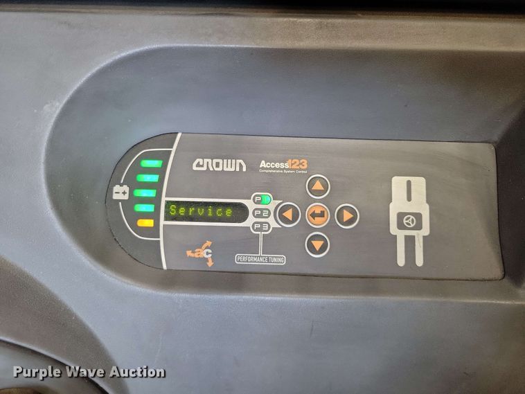 image for item DX7013 2016 Crown SP3520-30 order picker