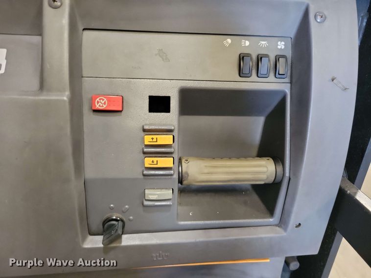 image for item DX7013 2016 Crown SP3520-30 order picker