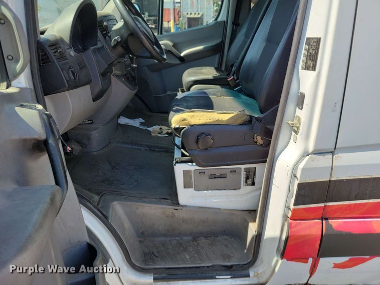 image for item DX7014 2016 Mercedes-Benz Sprinter 3500 delivery van