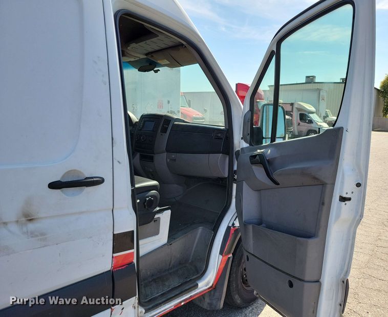image for item DX7014 2016 Mercedes-Benz Sprinter 3500 delivery van