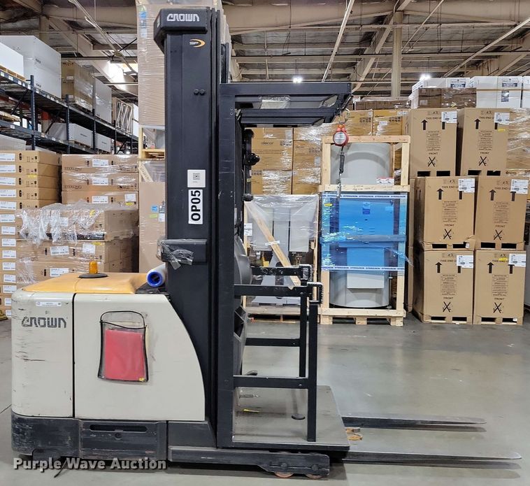 image for item DX7016 2015 Crown SP4020-30 order picker