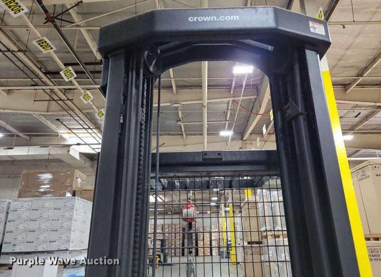 image for item DX7016 2015 Crown SP4020-30 order picker