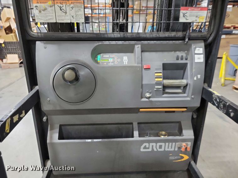 image for item DX7016 2015 Crown SP4020-30 order picker