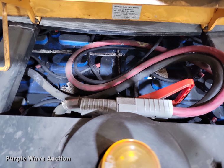 image for item DX7016 2015 Crown SP4020-30 order picker