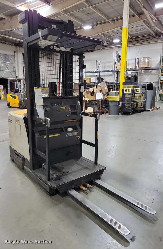 image for item DX7017 2015 Crown SP 4000 order picker