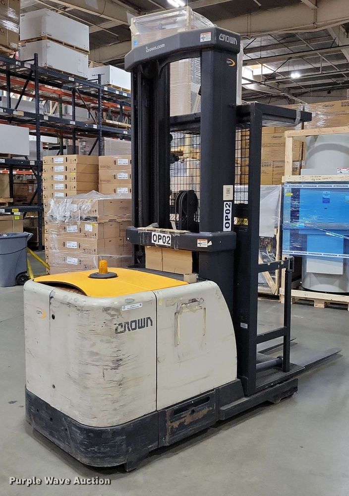 image for item DX7017 2015 Crown SP 4000 order picker