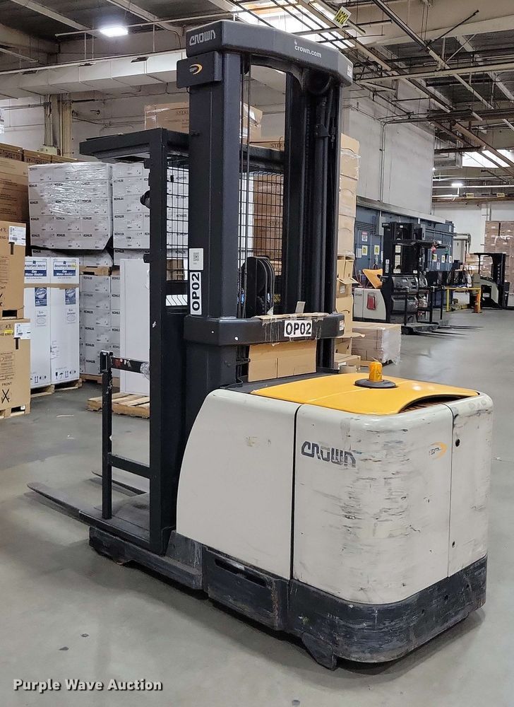 image for item DX7017 2015 Crown SP 4000 order picker