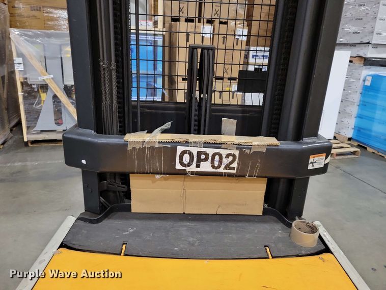 image for item DX7017 2015 Crown SP 4000 order picker