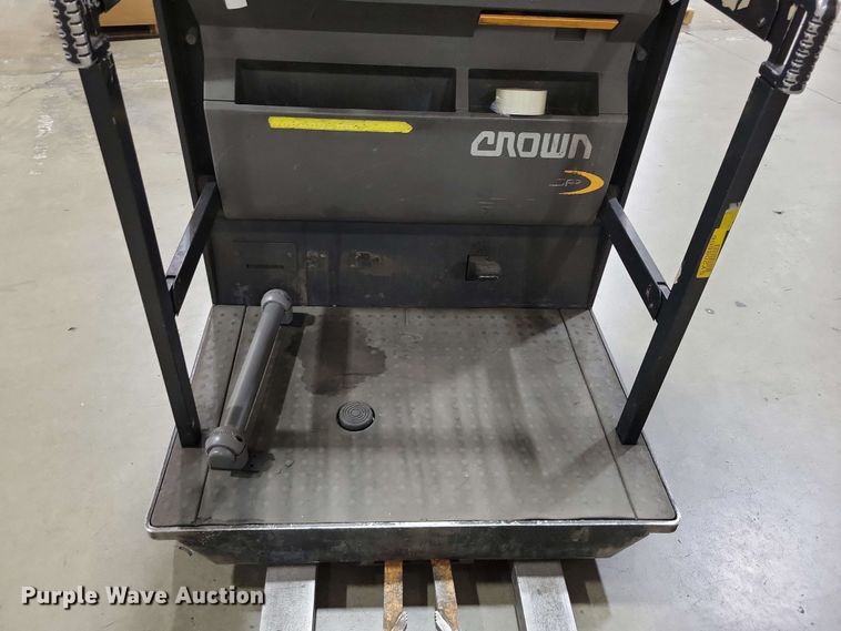 image for item DX7017 2015 Crown SP 4000 order picker