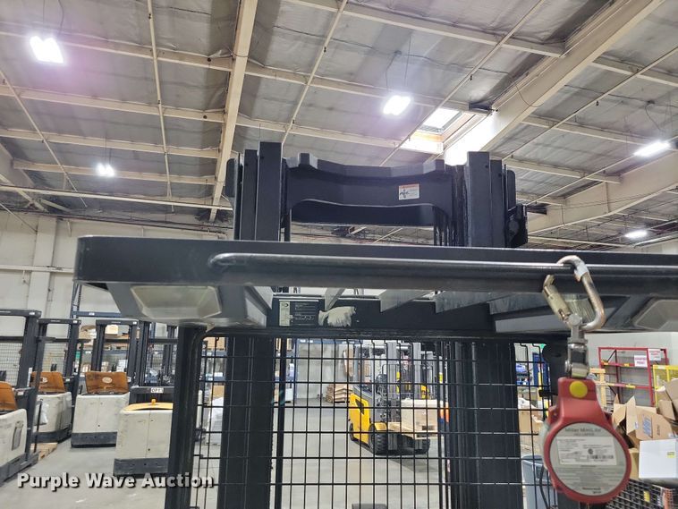 image for item DX7018 2015 Crown SP4020-30 order picker