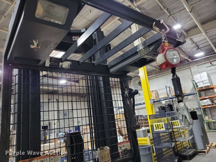 image for item DX7018 2015 Crown SP4020-30 order picker