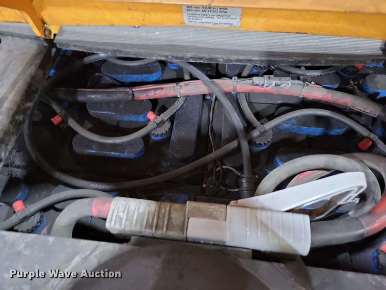 image for item DX7018 2015 Crown SP4020-30 order picker