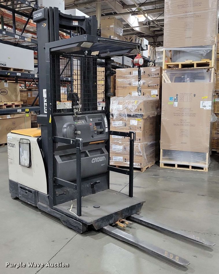 image for item DX7019 2015 Crown SP 4000 order picker