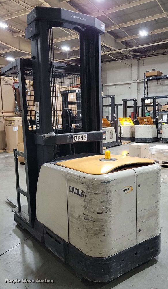 image for item DX7019 2015 Crown SP 4000 order picker