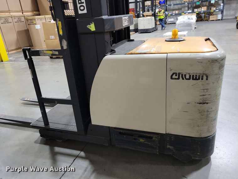 image for item DX7020 2015 Crown SP 4000 order picker