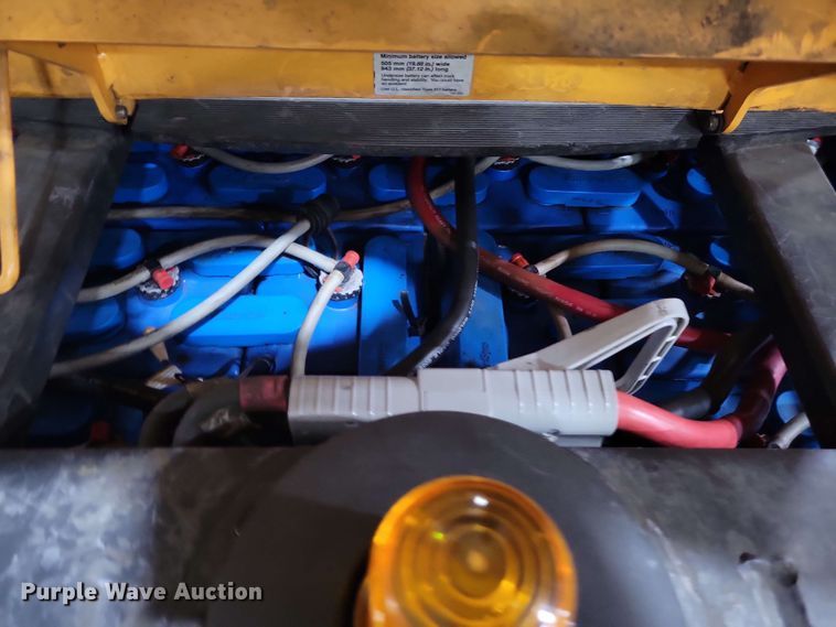 image for item DX7020 2015 Crown SP 4000 order picker