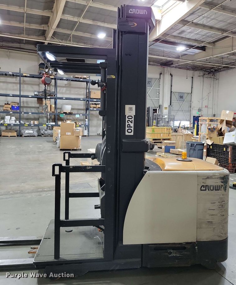 image for item DX7022 2015 Crown SP 4000 order picker