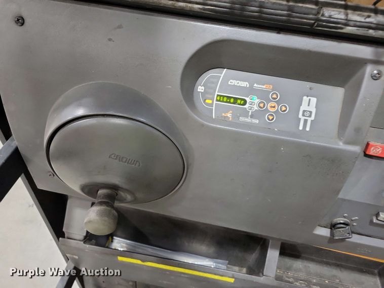 image for item DX7022 2015 Crown SP 4000 order picker