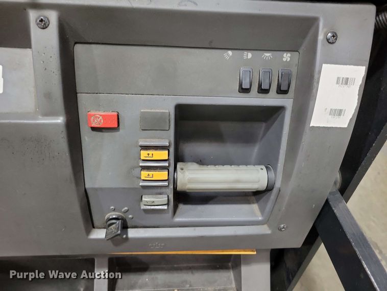 image for item DX7022 2015 Crown SP 4000 order picker