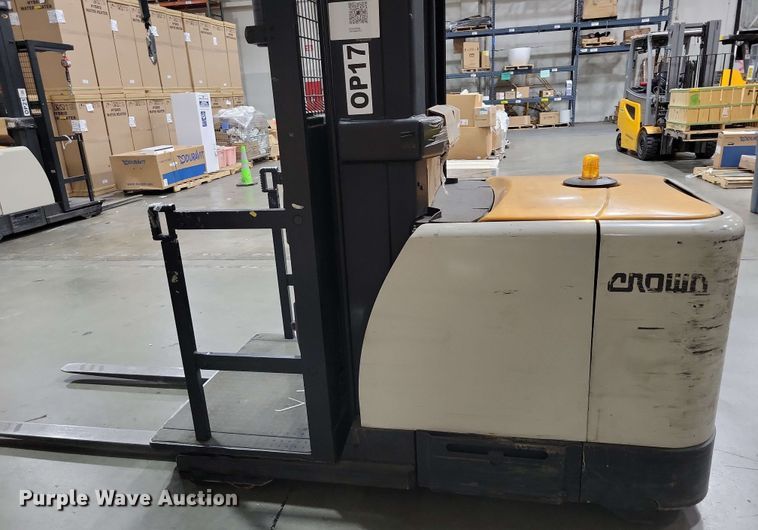 image for item DX7023 2015 Crown SP 4000 order picker