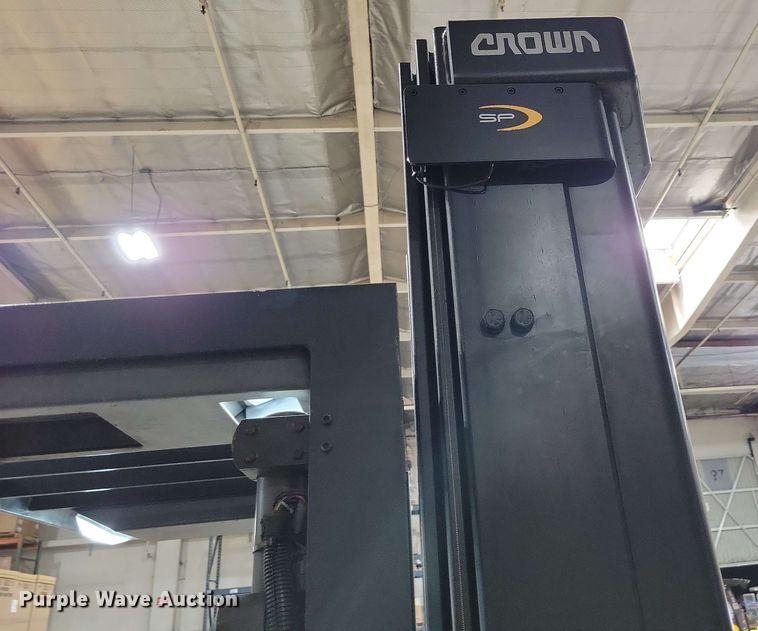 image for item DX7023 2015 Crown SP 4000 order picker