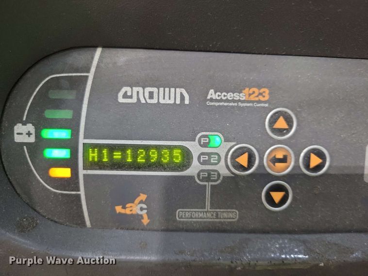 image for item DX7023 2015 Crown SP 4000 order picker