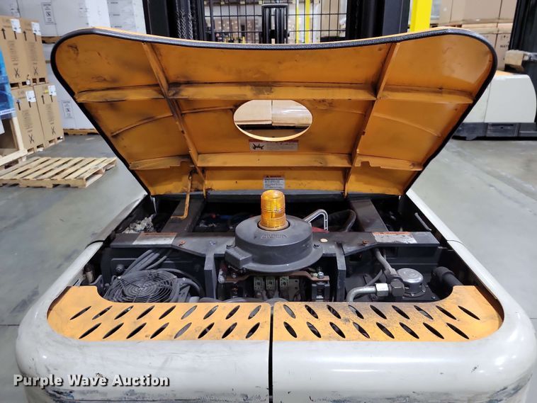 image for item DX7023 2015 Crown SP 4000 order picker