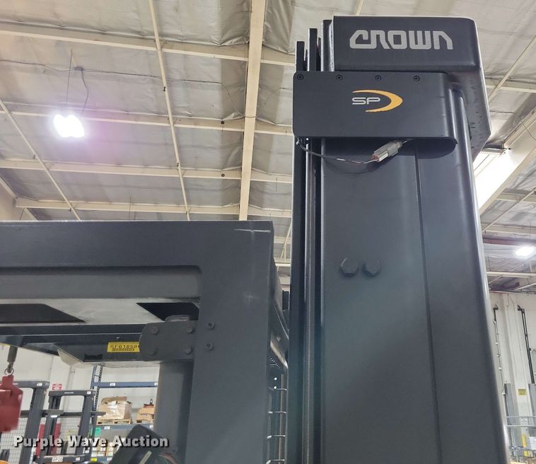 image for item DX7024 2015 Crown SP 4000 order picker