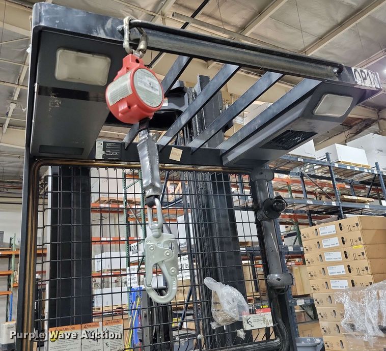 image for item DX7024 2015 Crown SP 4000 order picker