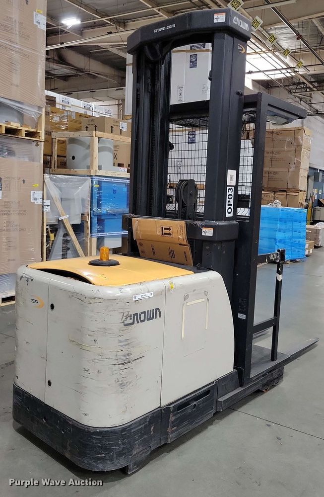 image for item DX7025 2015 Crown SP 4000 order picker