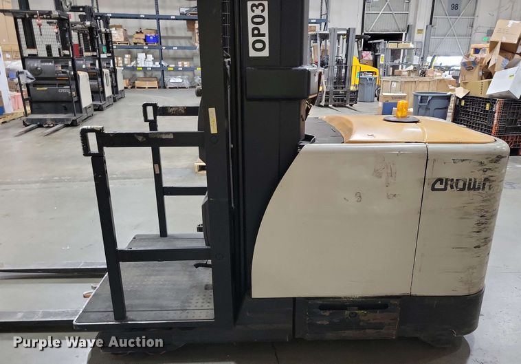 image for item DX7025 2015 Crown SP 4000 order picker