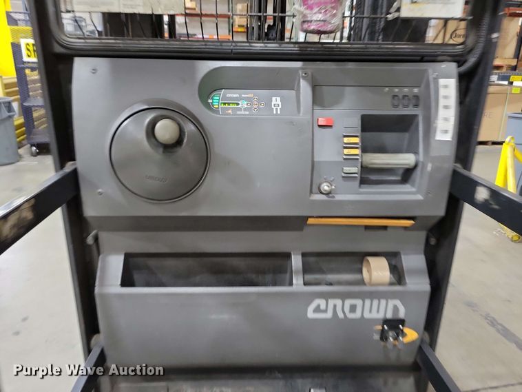 image for item DX7025 2015 Crown SP 4000 order picker