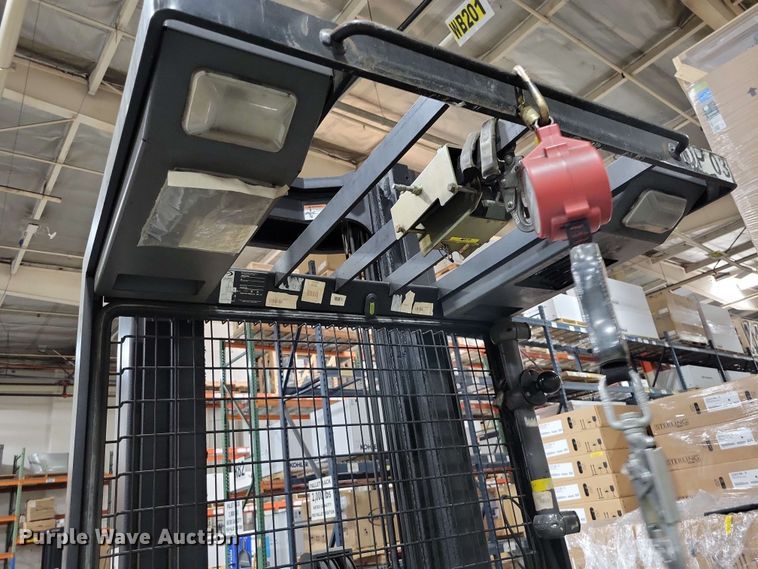 image for item DX7025 2015 Crown SP 4000 order picker