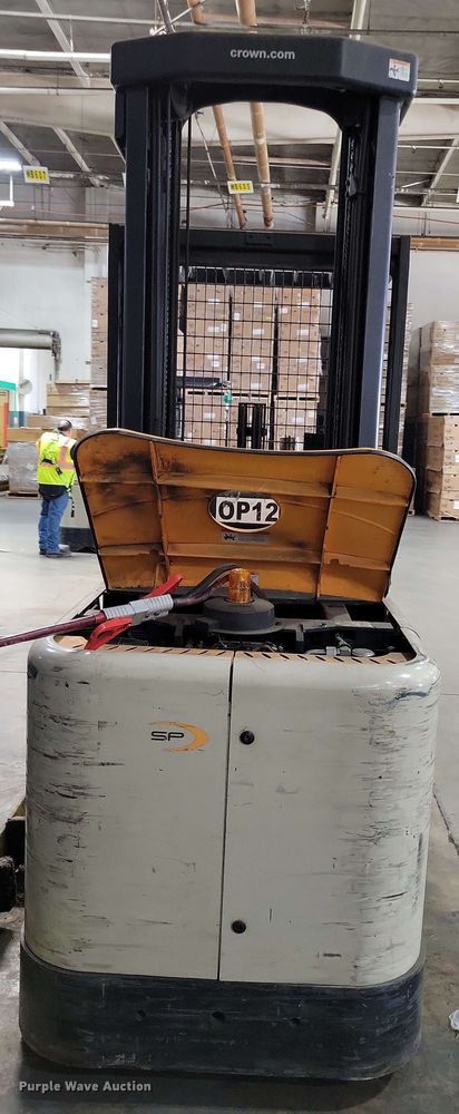 image for item DX7026 2015 Crown SP 4000 order picker