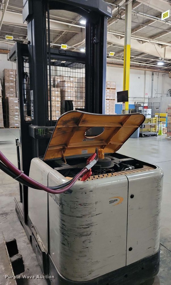 image for item DX7026 2015 Crown SP 4000 order picker