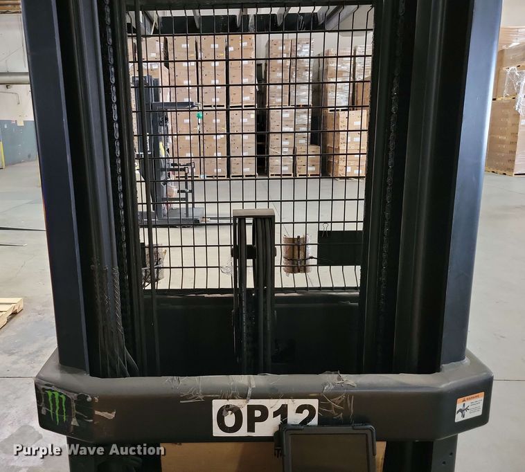 image for item DX7026 2015 Crown SP 4000 order picker