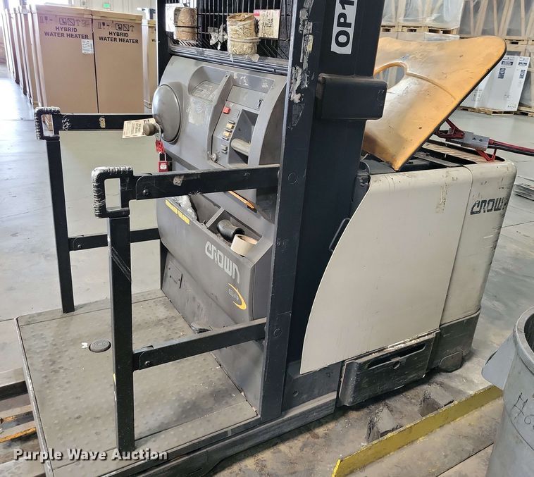 image for item DX7026 2015 Crown SP 4000 order picker