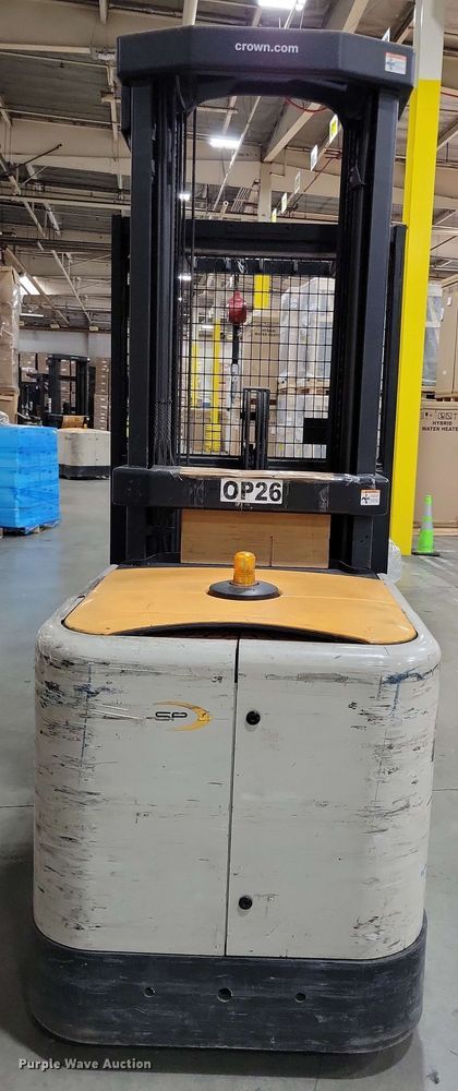 image for item DX7027 2015 Crown SP 4000 order picker