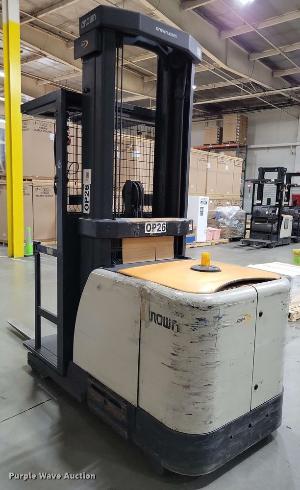 image for item DX7027 2015 Crown SP 4000 order picker