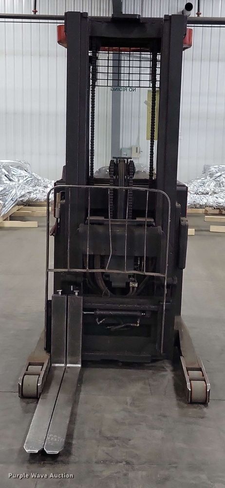 image for item DX7085 Prime Mover RRX45 reach truck