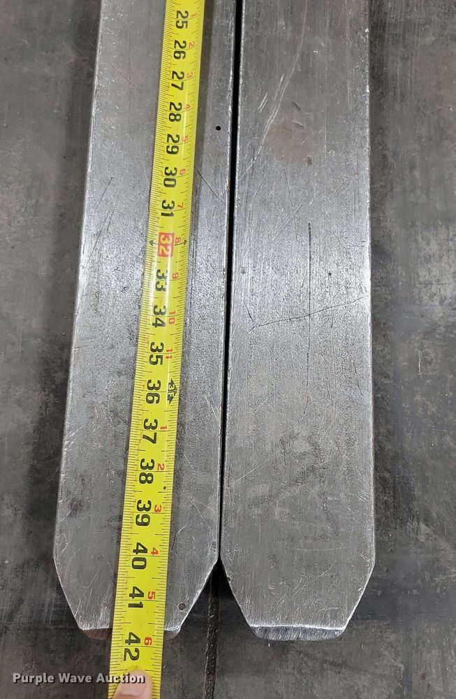 image for item DX7085 Prime Mover RRX45 reach truck