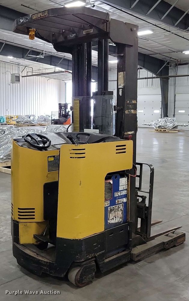 image for item DX7086 Caterpillar NRR40 reach truck