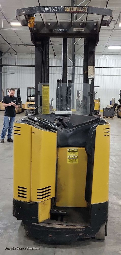 image for item DX7086 Caterpillar NRR40 reach truck