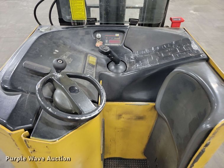 image for item DX7087 Caterpillar NRR45 reach truck